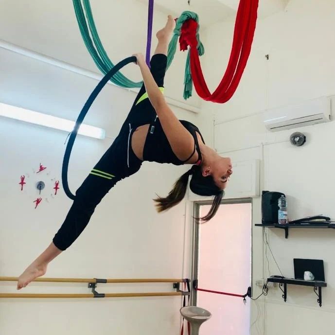 Studente di danza aerea